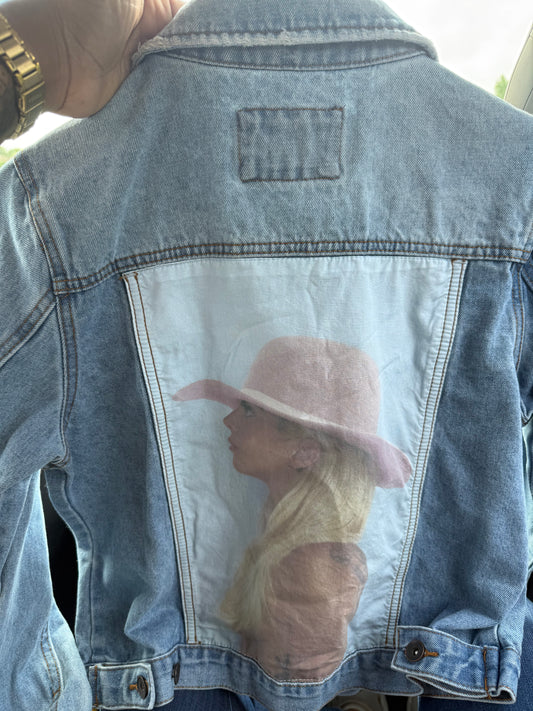 LADY GAGA Denim Jean Jacket Size Large Joanne Tour Embroidered Light Wash