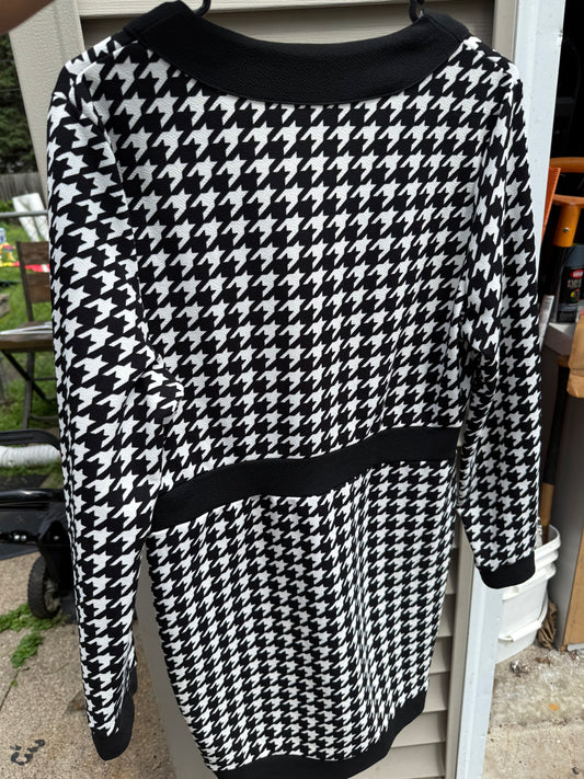 Checkered Midi Dress V-cut Size Large
