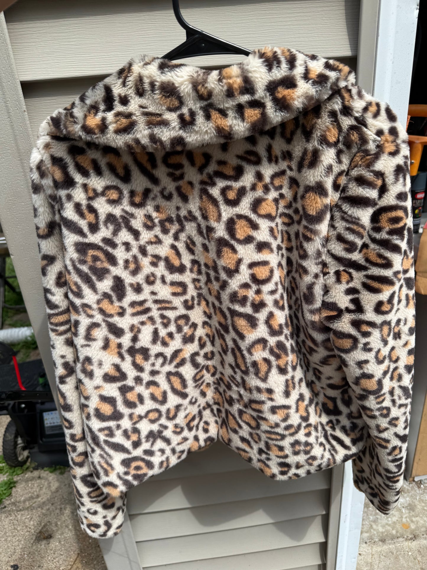 Leopard coat