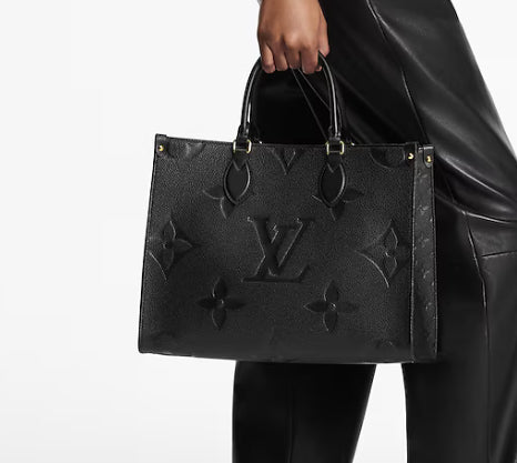 Lovely Vee + Wallet